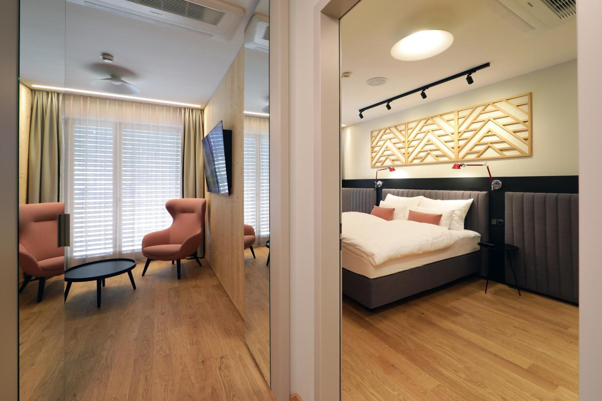 Hotel Steiermarkhof Graz - Aus Holz Gebaut, Von Huegeln Gekuesst Ngoại thất bức ảnh